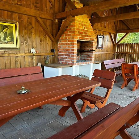 Hotel Gosciniec Stara Szkola Haluszowa Zewnętrze zdjęcie
