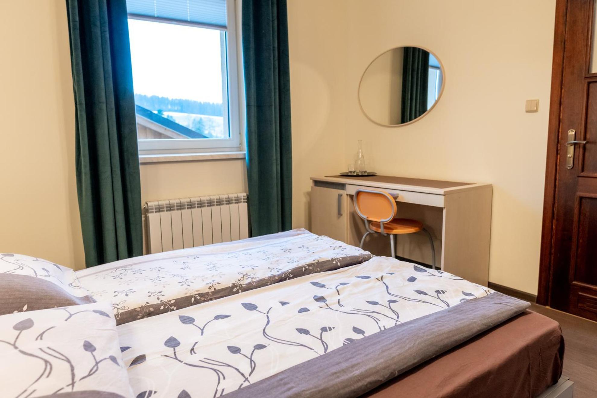Hotel Gosciniec Stara Szkola Haluszowa Zewnętrze zdjęcie