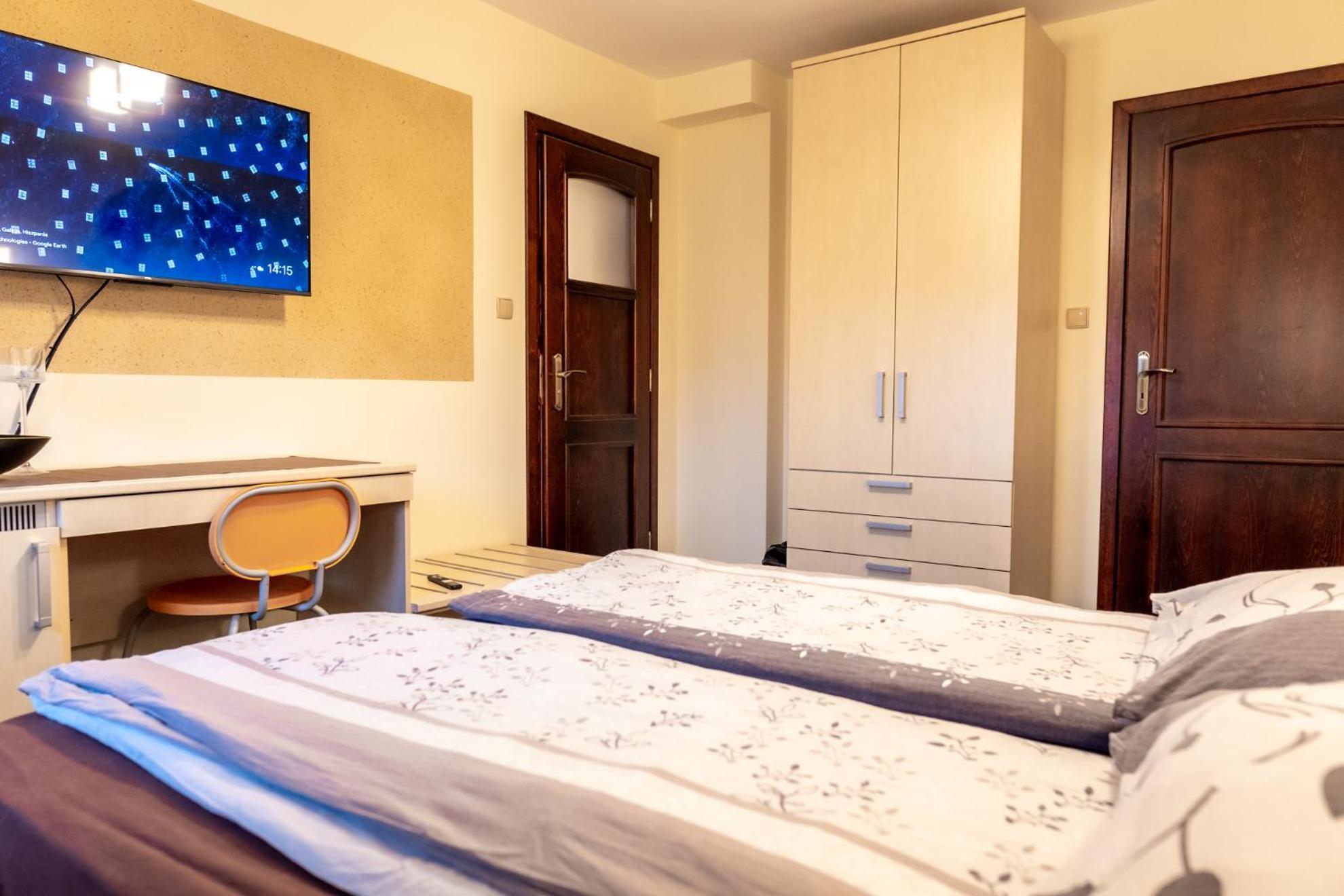 Hotel Gosciniec Stara Szkola Haluszowa Zewnętrze zdjęcie